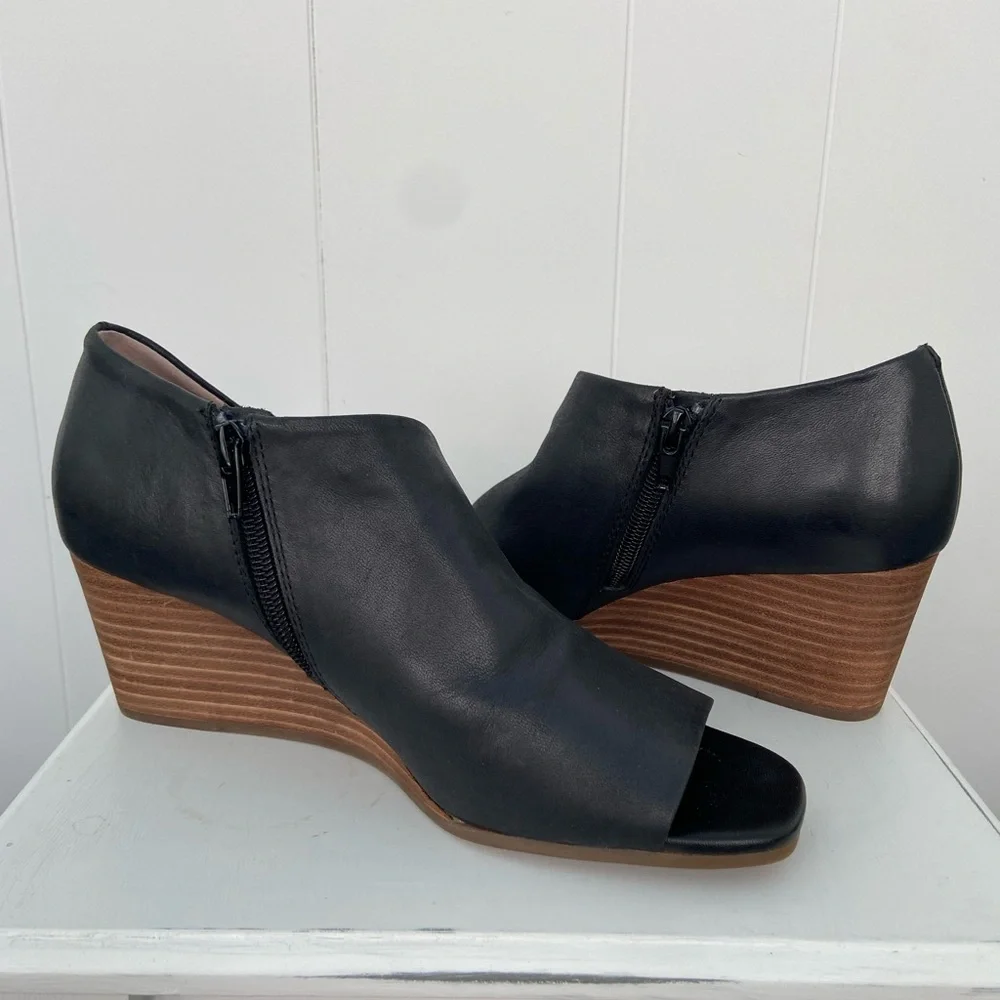 Lucky Brand Black Open Toe Leather Wedges - Picture 4 of 8